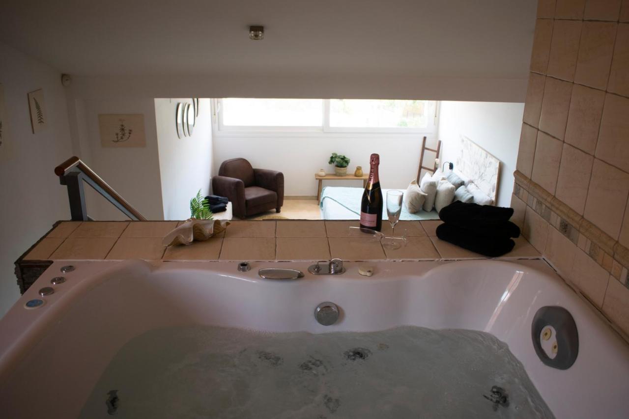 Villa Camelia Freshapartments เบนัลมาเดนา ภายนอก รูปภาพ